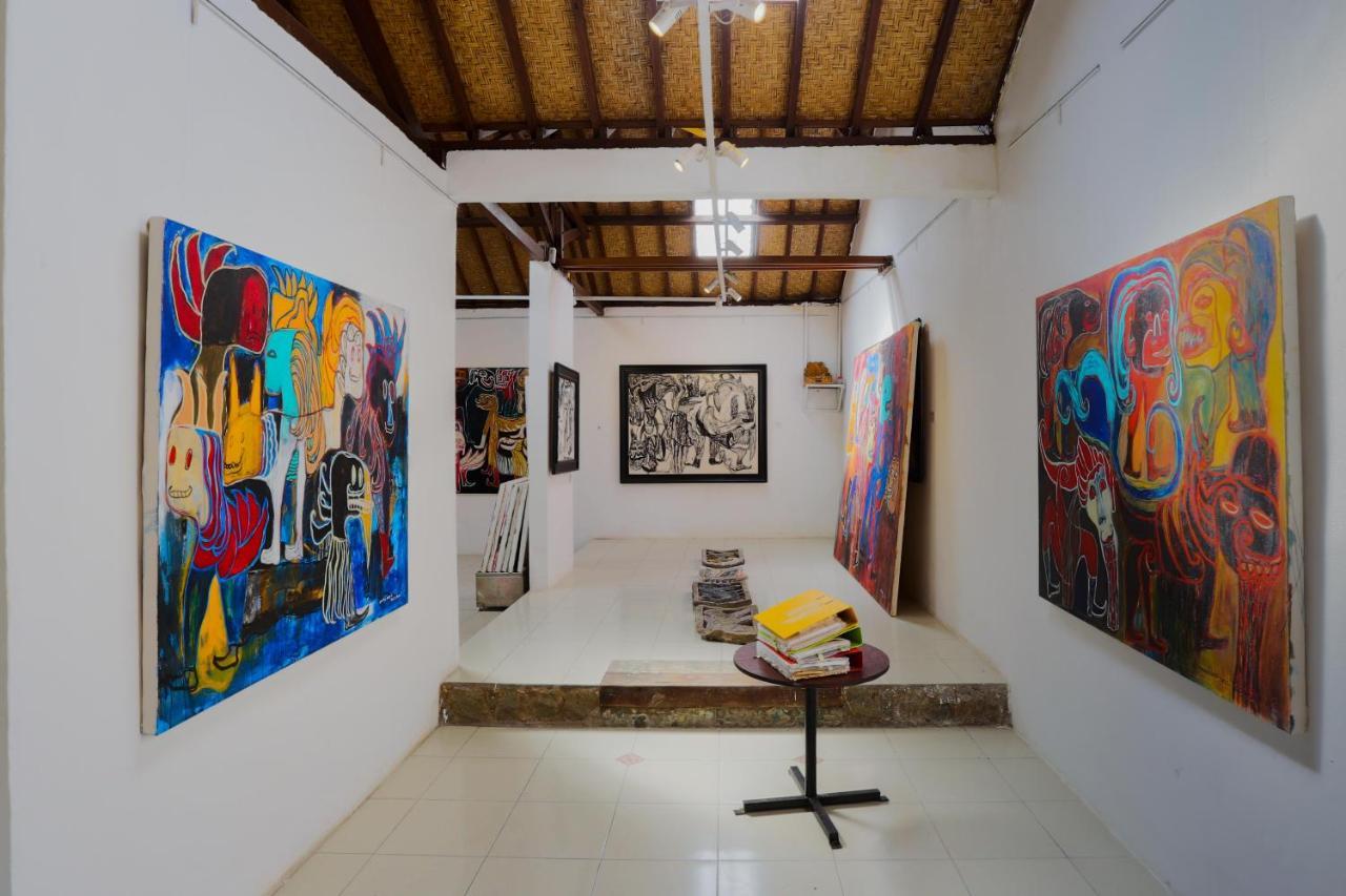 Rumah Paros & Gallery Sukawati エクステリア 写真