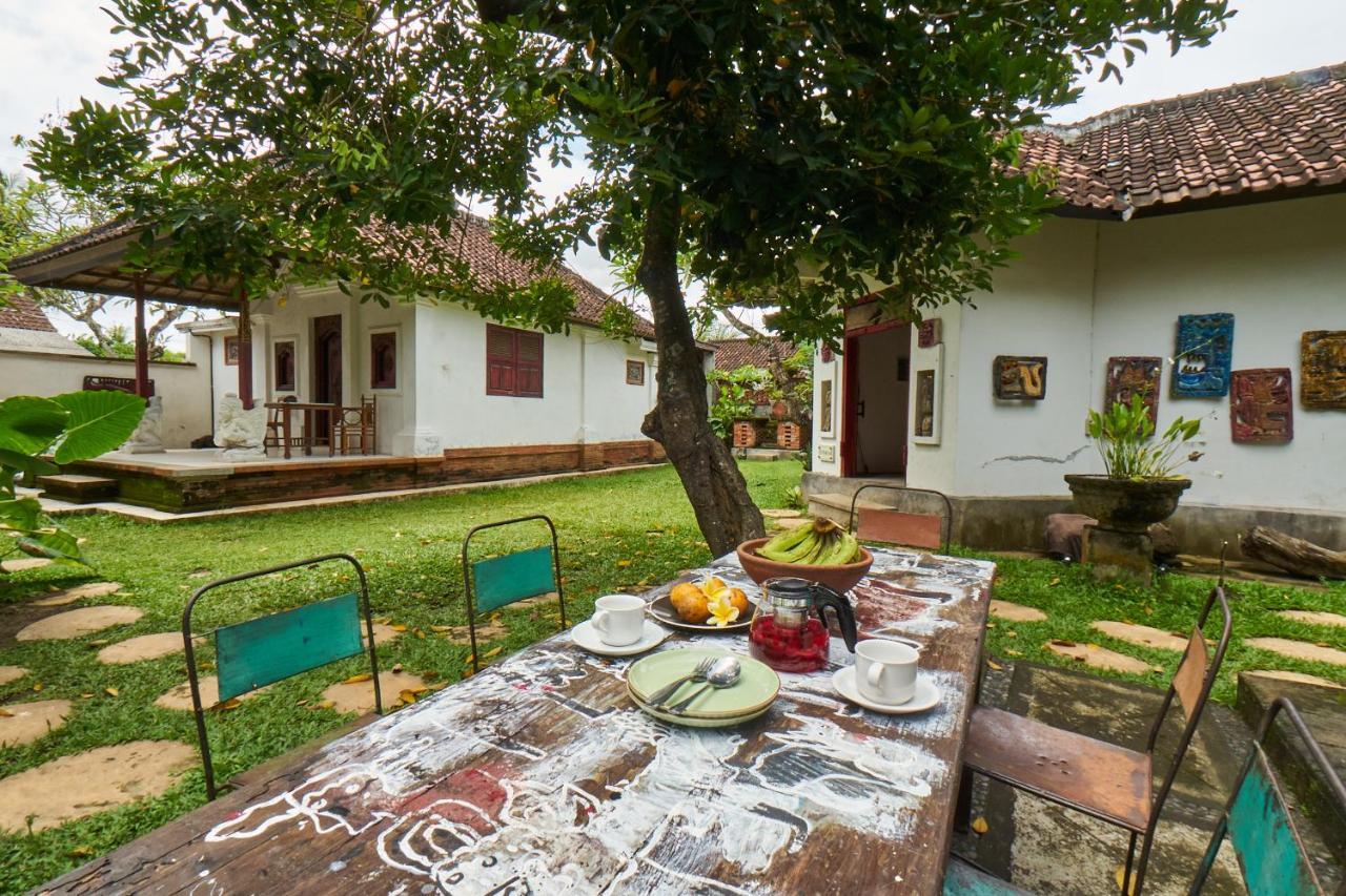 Rumah Paros & Gallery Sukawati エクステリア 写真