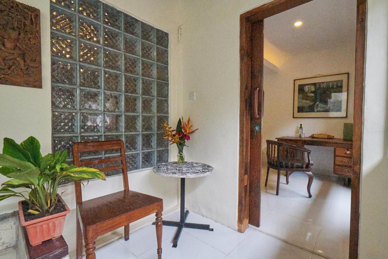 Rumah Paros & Gallery Sukawati エクステリア 写真