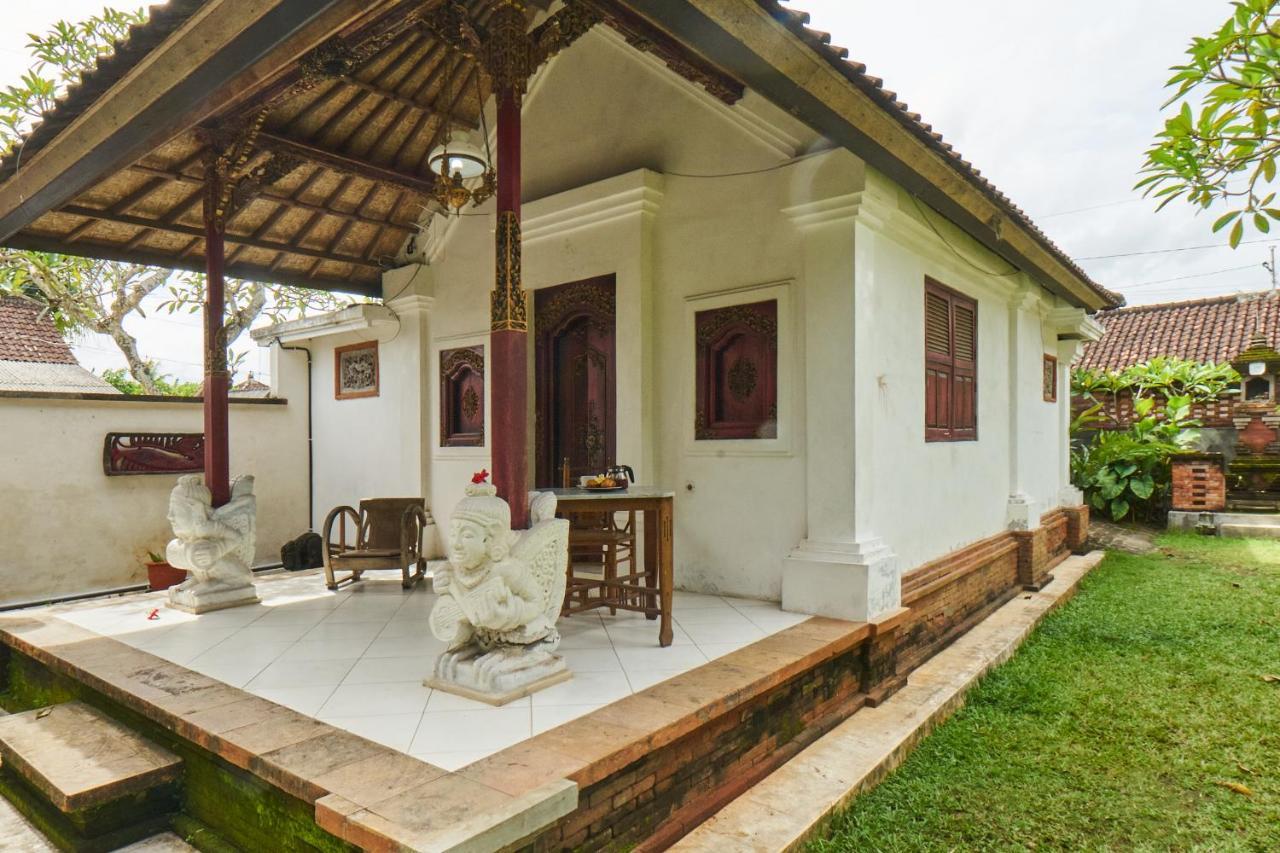 Rumah Paros & Gallery Sukawati エクステリア 写真