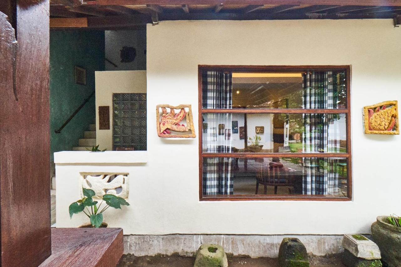 Rumah Paros & Gallery Sukawati エクステリア 写真